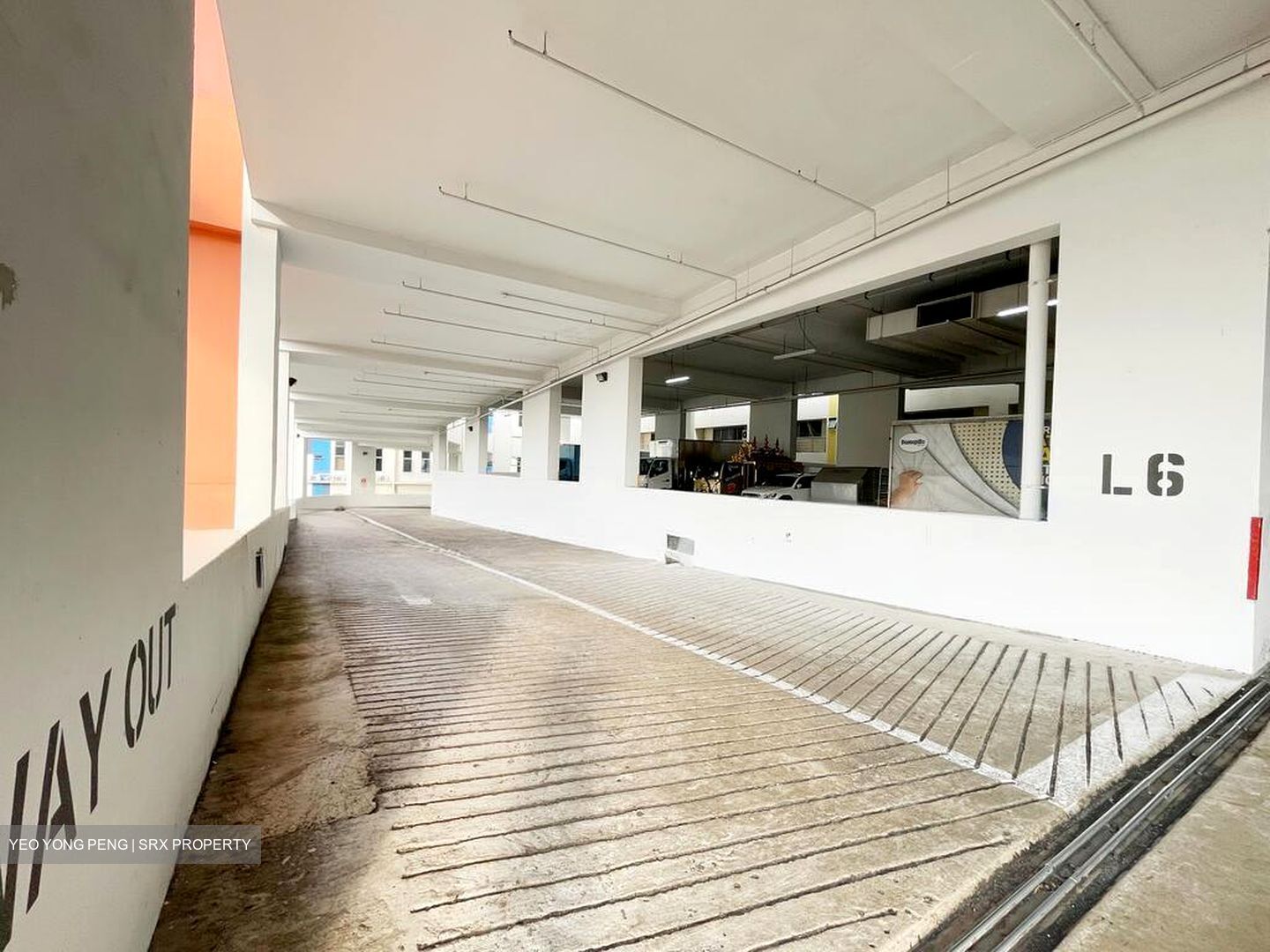 North Point Bizhub (D27), Factory #500956711